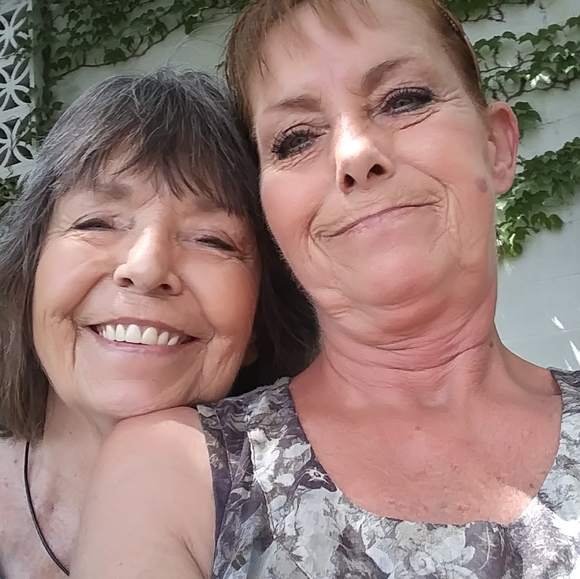 Meet your Posher, Teresa - Picture 2 of 2